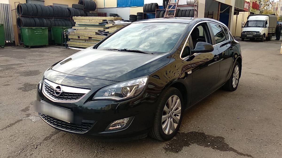 Opel Astra J